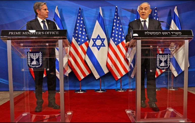 El secretario de Estado de Estados Unidos, Antony Blinken (i), y primer ministro israelí, Benjamín Netanyahu (d), durante una rueda de prensa este martes en Jerusalén. EFE/M. Kahana