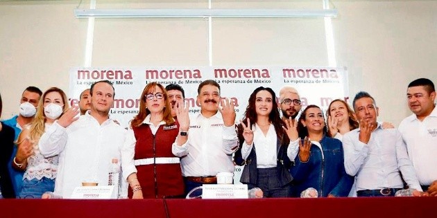 Carlos Lomel&iacute; fortalece su estrategia; declina RSP a su favor