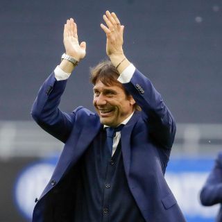 Tras llevar al equipo ''a la gloria'', Conte define su futuro con el Inter de Milán