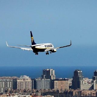 Advierten de consecuencias para el turismo mexicano tras baja en grado aéreo