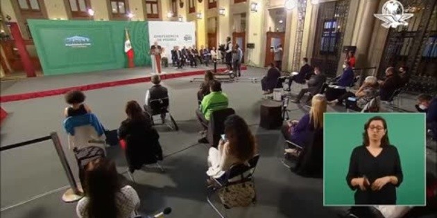 AMLO condena crimen de candidata a alcald&iacute;a en Guanajuato