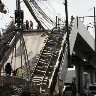 El DIF anuncia becas para niños y jóvenes afectados por colapso de la Línea 12