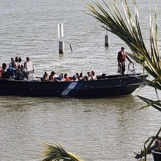 Desaparecen más de 150 personas tras naufragio de barco en Nigeria