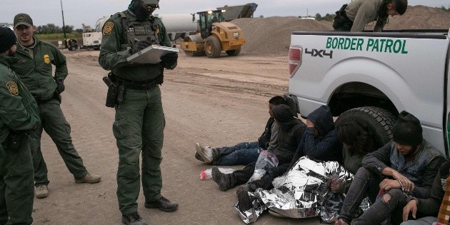 M&eacute;xico inicia puente a&eacute;reo para devolver a centroamericanos