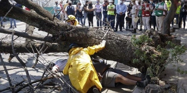 Realizan simulacro de inundaci&oacute;n en la colonia San Carlos