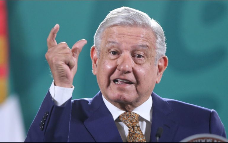 La publicación también asegura que el desprecio que ha mostrado López Obrador por las leyes es parte de la importancia de las elecciones del próximo 6 de junio. EFE / S. Gutiérrez