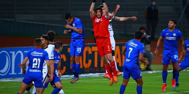 Refuerzos Chivas 2021: El jugador de Cruz Azul que podr&iacute;a llegar al Reba&ntilde;o