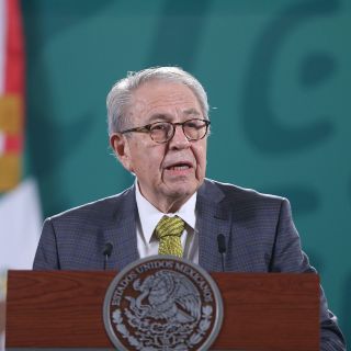 Presumen ahorro en compra de medicinas en extranjero