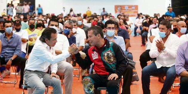 Pablo Lemus presenta proyecto de activaci&oacute;n f&iacute;sica