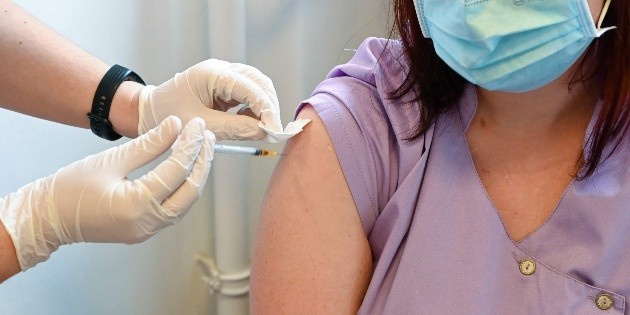 COVID-19 en Jalisco: Tlaquepaque se suma a vacunaci&oacute;n para embarazadas y grupos de 50 a 59 a&ntilde;os