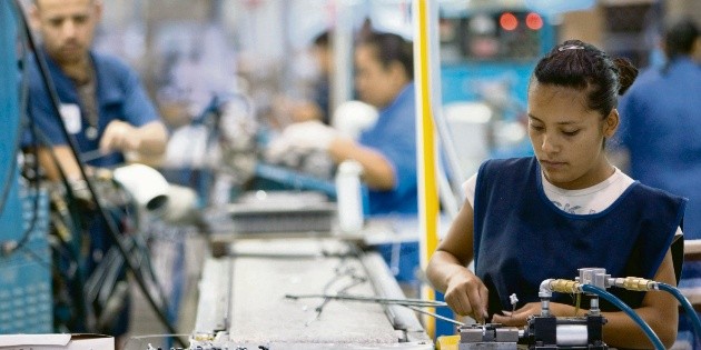 Exigen apoyos para mujeres sin empleo