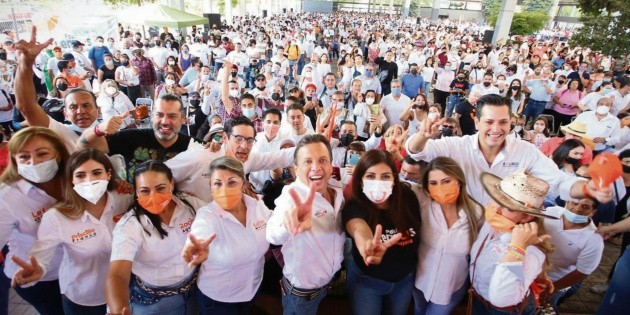 Pablo Lemus alista &ldquo;ej&eacute;rcito&rdquo; para cuidar las votaciones