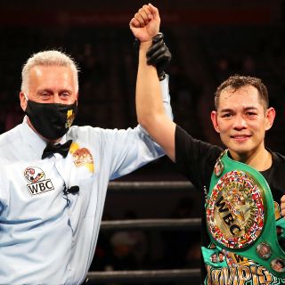 Nonito Donaire destrona al francés Oubaali y se corona en los pesos gallos del CMB