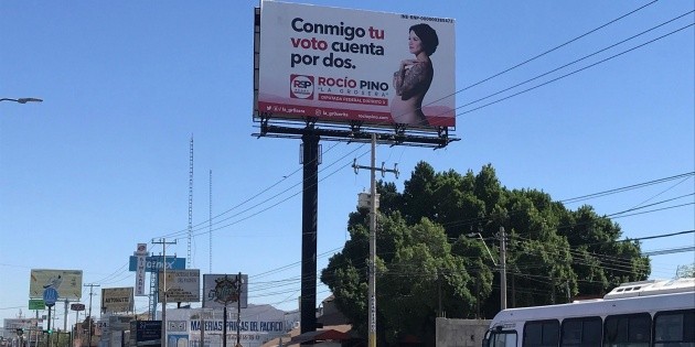 Elecciones 2021: Candidata a diputada promete implantes de senos gratis