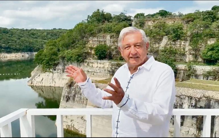 GIRA. El mandatario estuvo en el Sureste para anunciar el rescate y la modernización de las hidroeléctricas. ESPECIAL