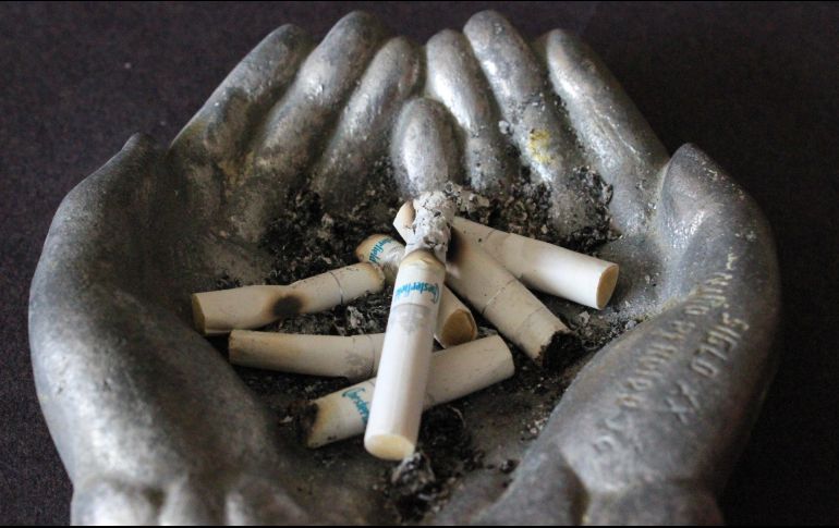 Experto de la OMS criticó duramente a la industria tabaquera, a la que acusó de hacer esfuerzos 