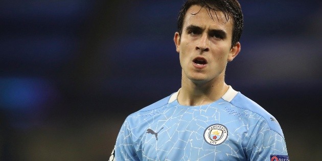 Barcelona hace oficial su segundo fichaje