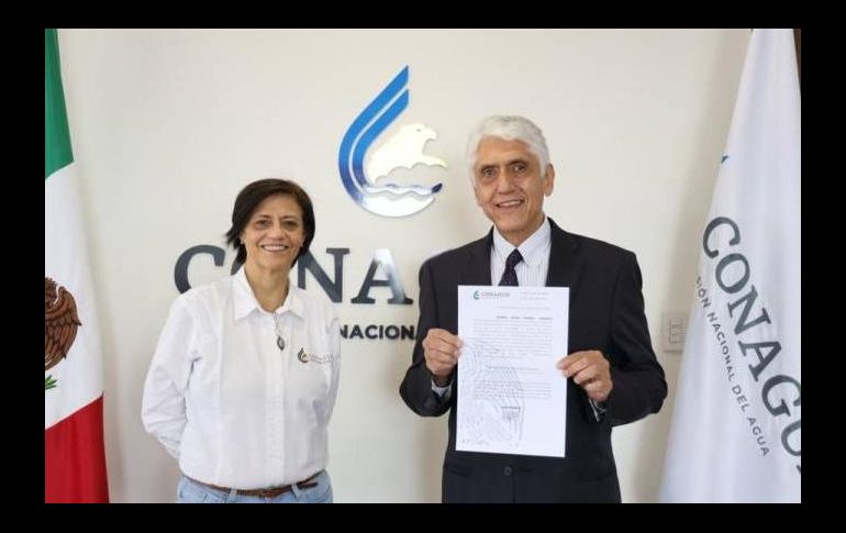 Germán Martínez (d) es ingeniero civil por la UNAM y perito profesional en Ingeniería Hidráulica por el Colegio de Ingenieros Civiles de México. TWITTER/@bjc_agua