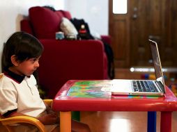 Si hay escuelas con interés de participar, pueden enviar un correo a contacto@cek.mx para recibir las ligas de enlace a las sesiones virtuales. AFP/J. Aguilar