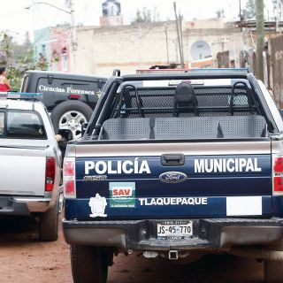 Ignoran inseguridad y apoyan economía en Distrito 13 local