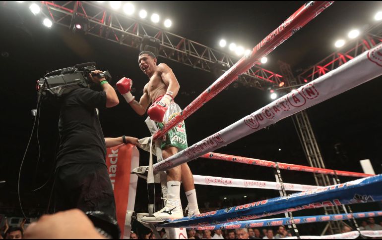 Después de su estrepitosa derrota contra Óscar Valdez en febrero pasado, Miguel ''Alacrán'' Berchelt no pierde el tiempo en lamentaciones. IMAGO7