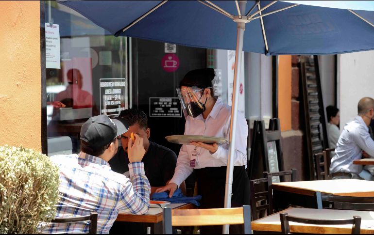 Algunos establecimientos darán alimentos y bebidas de cortesía, café, postre o digestivos, así como descuentos de hasta el 50 por ciento. SUN / ARCHIVO