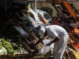 La SHCP tiene una meta puntual de 5.3% para crecimiento del PIB, que espera revisar a 6.5 por ciento. EFE/J. Roncoroni