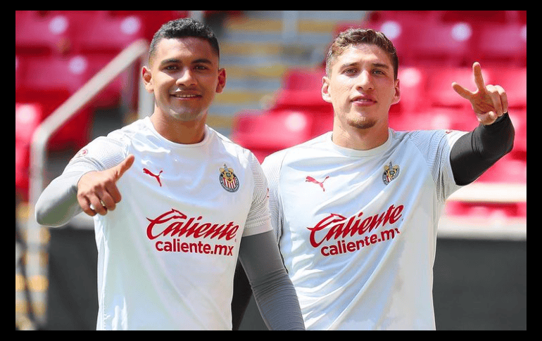 Jugadores deberán ser sustituidos. Instagram/ @chivas