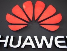La lista, comenzada durante la administración de Donald Trump (2017-2020), incluye firmas como Huawei, el gigante petrolero CNOOC, China Railway Construction y China Mobile. EFE/ARCHIVO