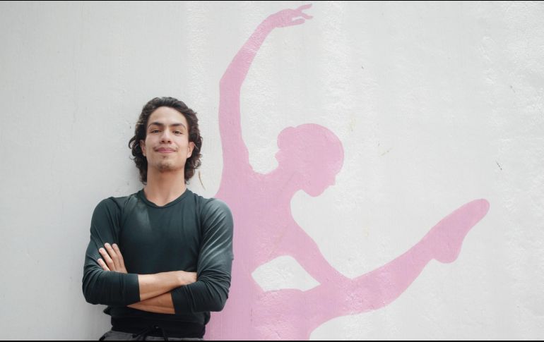 Esteban Hernández. Durante ocho sesiones pudo materializar su deseo como coreógrafo ante los estudiantes. EL INFORMADOR/G. Gallo