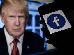 Donald Trump fue suspendido por violar las reglas de la red social en la toma del Capitolio por parte de sus seguidores. AFP/O.Douliery