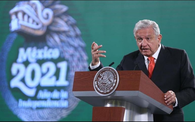 En un texto advierten que las políticas económicas de AMLO pueden desatar una crisis económica de la que puede ser difícil regresar. EFE/S. Gutiérrez