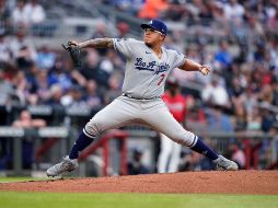 Urías lanzó cinco episodios con los Dodgers de Los Ángeles, que vencieron 9-5 a Atlanta. AP / B. Anderson