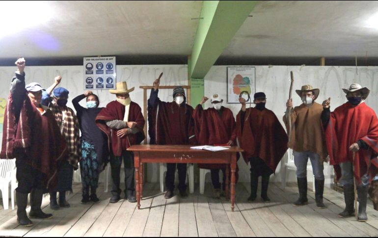 Durante décadas, los “ronderos” del interior del Perú han protegido sus tierras y combaten la delincuencia. EFE/F. Vigo