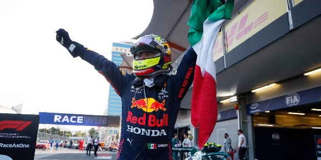 &iexcl;Enorme! "Checo" P&eacute;rez se lleva el Gran Premio de Azerbaiy&aacute;n