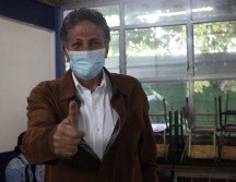 Alrededor de las 10:00 horas, el candidato por MC a la alcaldía de Zapopan, Juan José Frangie, emitió su voto en la colonia San Juan de Ocotán, en la sección 3119 del Distrito 10 electoral. EL INFORMADOR / A. Camacho