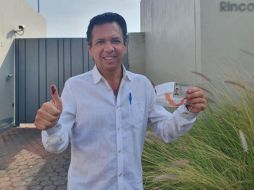 El candidato acudió a votar en la casilla ubicada en el Estadio 3 de Marzo, y posteriormente, acompañó a sus hijas, y a su esposa, a votar a la casilla instalada en el colegio Liceo del Valle. EL INFORMADOR / I. Martínez