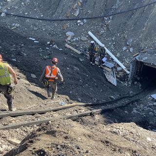 Suben a cuatro los mineros sin vida hallados tras derrumbe en Coahuila