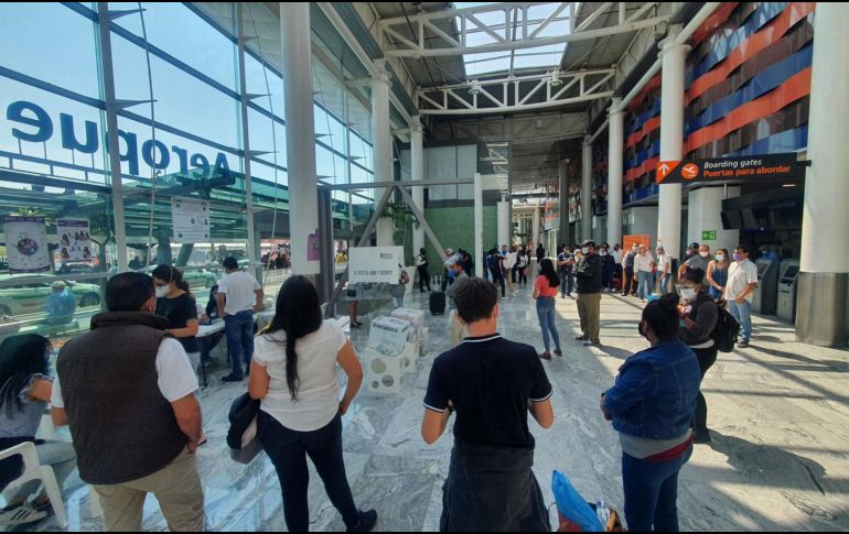 En la casilla especial que se instaló en el Aeropuerto de Guadalajara hubo mil boletas. EL INFORMADOR / A. Ramírez
