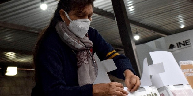 Elecciones 2021 M&eacute;xico: Roban y queman boletas electorales en Santiago Ayuquililla, Oaxaca