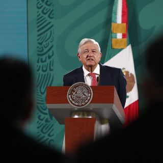 AMLO dice que deben aceptar resultados, tras derrota de Morena en CDMX