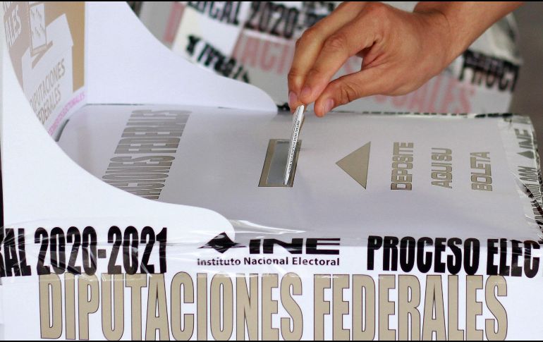 Con el 93 por ciento de los votos computados, Morena alcanzaría la mayoría en el Congreso del Estado y cerca de 103 presidencias municipales EFE/L.Ramírez
