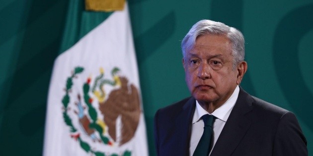 AMLO dice que "hay mucha distorsi&oacute;n" en resultados de las elecciones