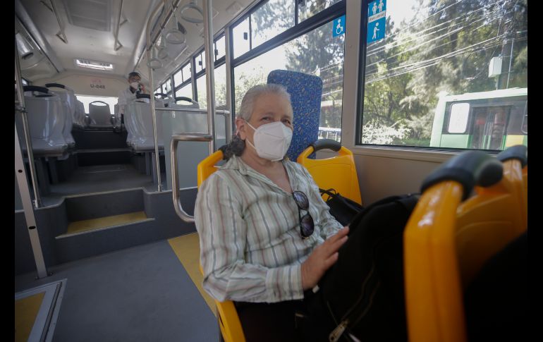 El gobernador de Jalisco se comprometió a renovar de más de mil unidades este año. EL INFORMADOR / F. Atilano