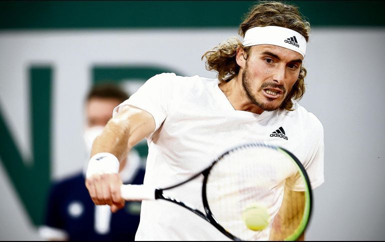 CANDIDATO. El griego demostró que es uno de los favoritos para llevarse el torneo parisino. EFE