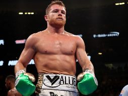 ''Canelo'' dejó por un rato los cuadriláteros para enfrentar los campos largos del golf, al participar esta semana en el evento que forma parte del Korn Ferry Tour. AFP / ARCHIVO