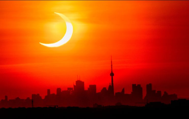 Toronto, Canadá es testigo del eclipse 