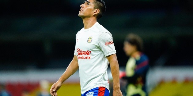 Chivas "olvida" convocar a Jos&eacute; Madue&ntilde;a a Pretemporada