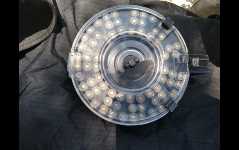 Los artículos y la camioneta donde fueron encontrados son puestos a disposición del Ministerio Público Federal. ESPECIAL / FGR en Jalisco