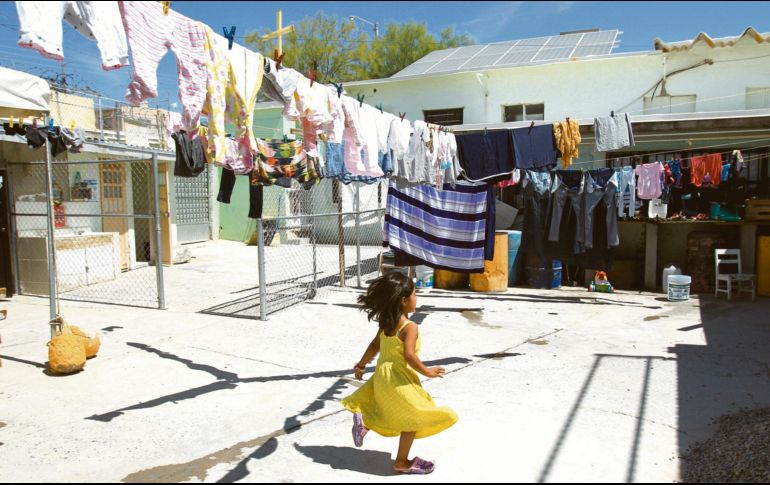 Niños permanecen en diferentes albergues en Ciudad Juárez en espera de asilo político en la Unión Americana. EFE/L. Torres